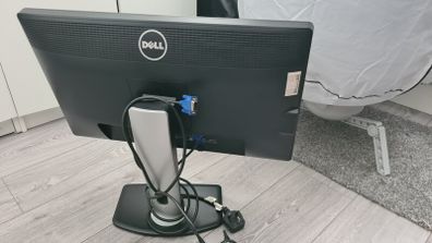 Monitor screen
