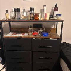 Chest of drawers