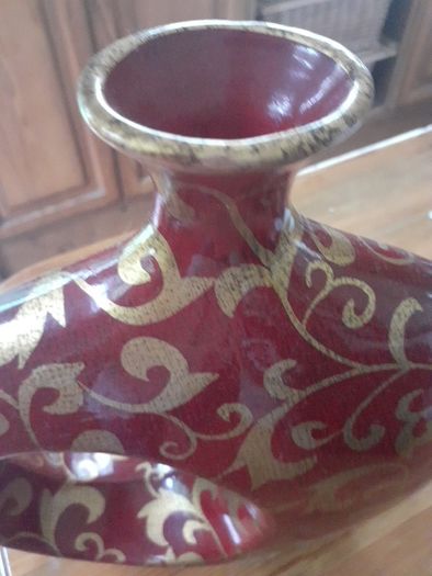 Chinese style vase.