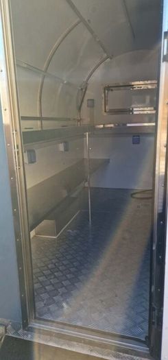 Food trailer