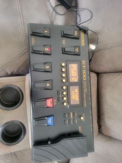 Boss GT-100 effects pedal