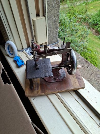 Vintage Hand Sewing Machines