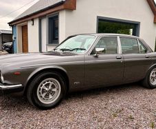 Daimler Double Six