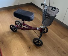 knee scooter