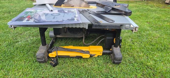 DeWalt Table Saw