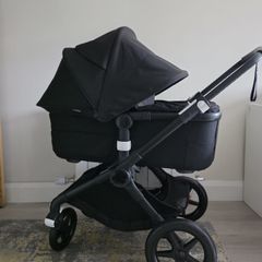 EXTREMELLY GOOD condition Bugaboo Fox 3 with Free car seat adapters