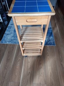 beech wood stand