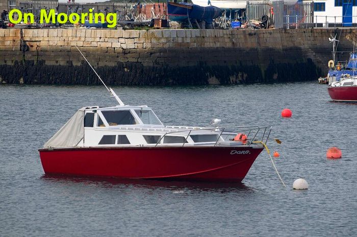 Hartley 27 Cabin Cruiser