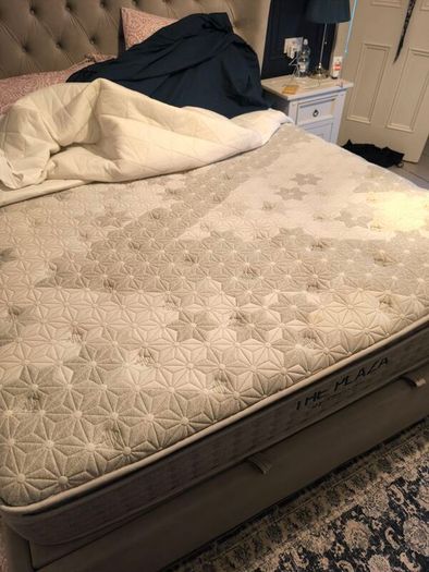 superking bed with excellent storage capacity and luxury mattress