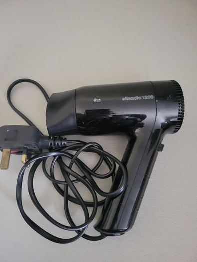 Braun hair dryer