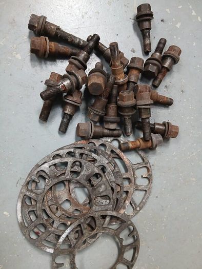 Alloy wheels