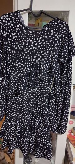 Loads dresses 5 eaxh