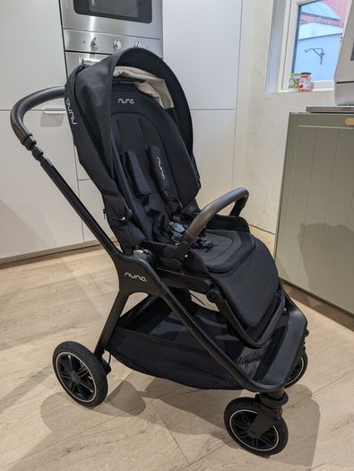 Nuna Triv Next pushchair