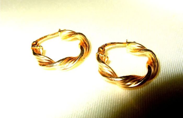 Pristine 9ct Gold 1" Twisted Rope Hoop Earrings