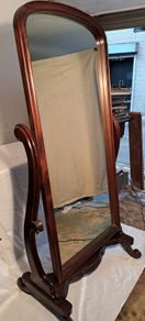 Gentleman's crutch freestanding mirror