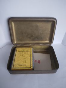 WW1 Princess Mary Tin and Contents
