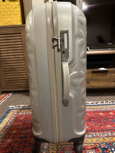 Samsonite luggage suitcase medium