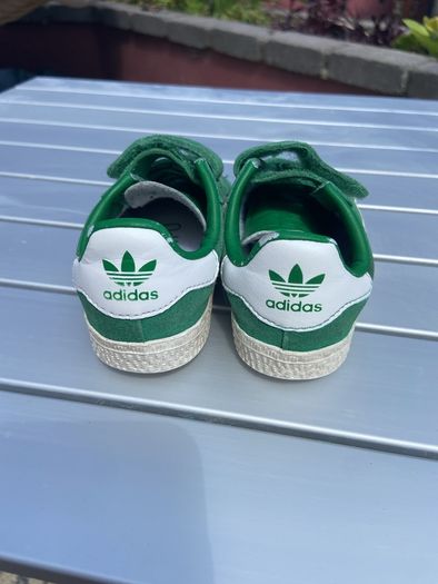 Adidas Gazelles Green size 5K (infant)