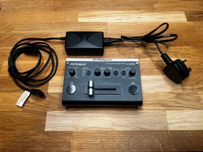 Roland V-02HD Multi-Format Video Mixer / HDMI Switcher