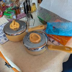 two free pots