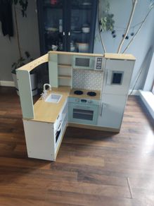 Kids wooden kitchen