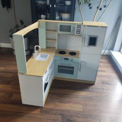 Kids wooden kitchen