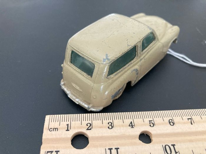 Corgi 206. Hillman Husky. Fawn colour.