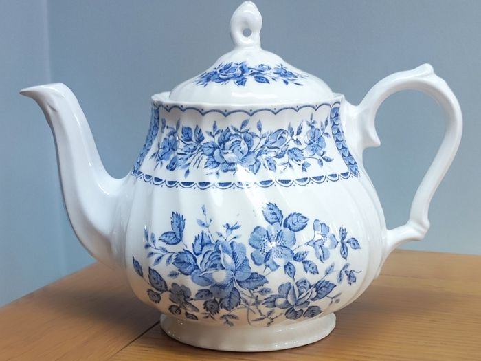 Rare Myott "Melody" Teapot