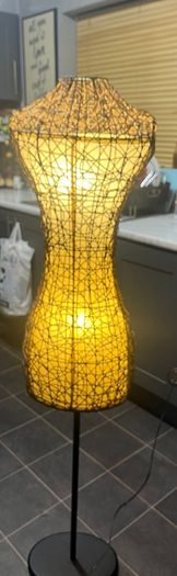 Silhouette floor  lamp