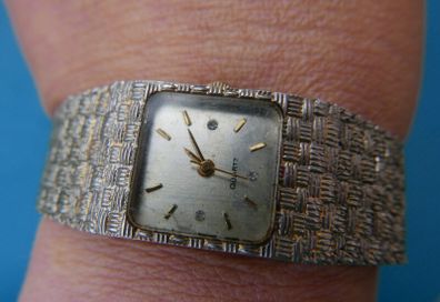 Vintage Quartz Watch With Original Band and New Battery