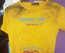New yellow  t shirt size 6/7 years old