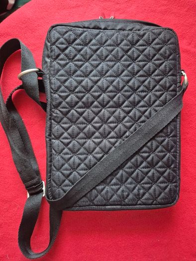 Brand New Black Belkin Padded iPad/Tablet Carry Case