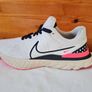 2022 nike react infinity flyknit 3 Size 7.5 eu 42 white/pink in excellent condition Image 6