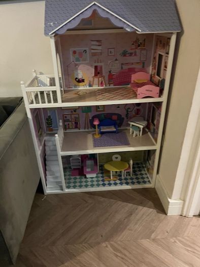 dolls house
