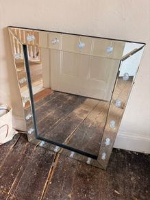 Hollywood LED Mirror