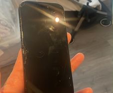 iphone 16 black sim free 128Gb battery health 94%