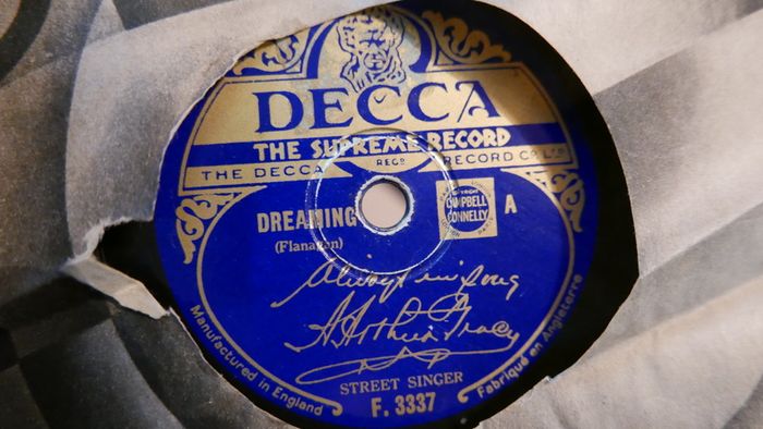 Antique Gramophone Records