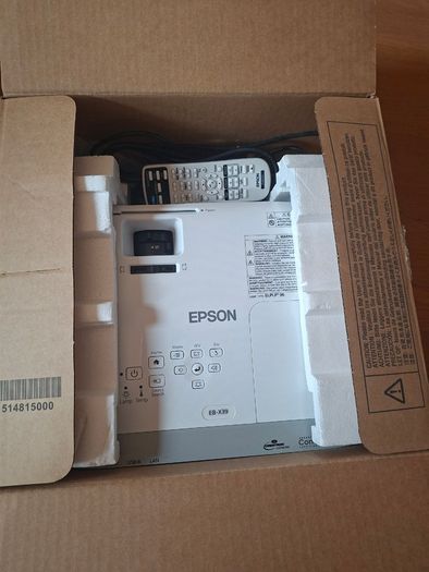 Epson projector EB-X39