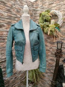Superdry women's Super Blake leather bomber jacket. Size XS EU 34-36 UK 6-8 Measurements in the photos
