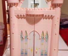 Plastic Princess Castle (used).