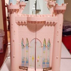 Plastic Princess Castle (used).