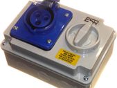 16 Amp 230V 3 Pin Interlock Socket Switched 2P+E Single Phase Blue