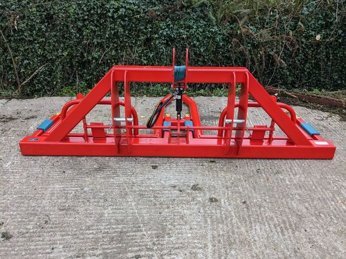 Bale lifter new Nugent