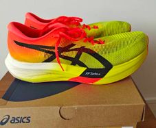 Asics Metaspeed Sky Paris