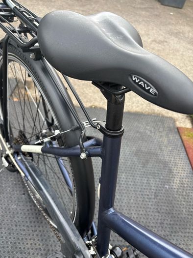 Btwin City Bike low frame( ladies ) with all bike accessories.