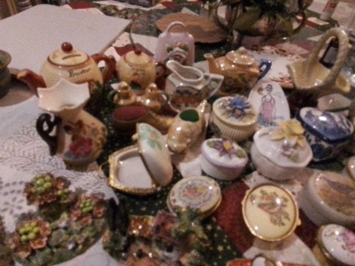 Selection of Vintage Ceramic/Metal Pill Boxes & Other Decorative Items