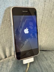 FIRST EDITION iphone 2G in swords