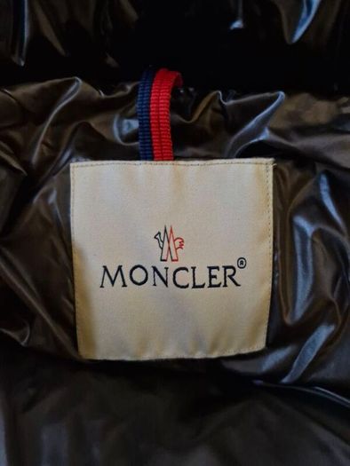 Moncler maya