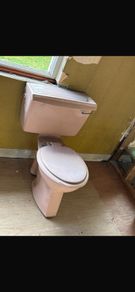 Retro bathroom suit