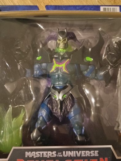 Masters Of The Universe Revelation Skelegod And Stinkor